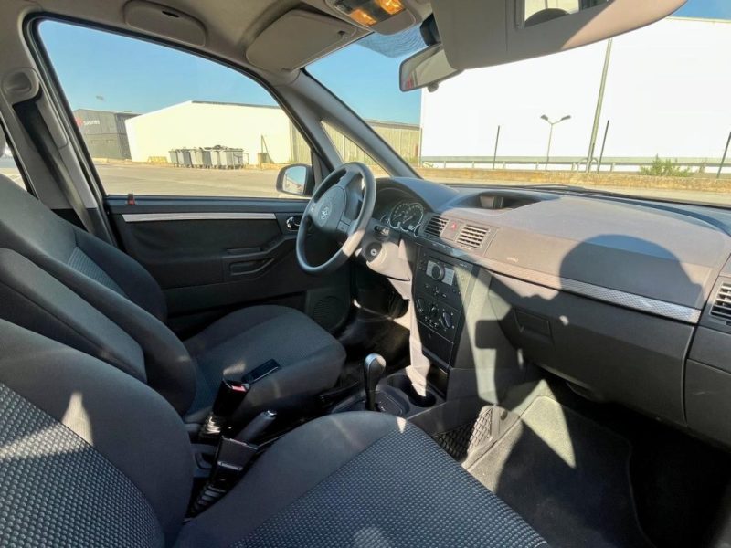 Opel MERIVA Business 1.6-16V 105ch business boîte automatique 