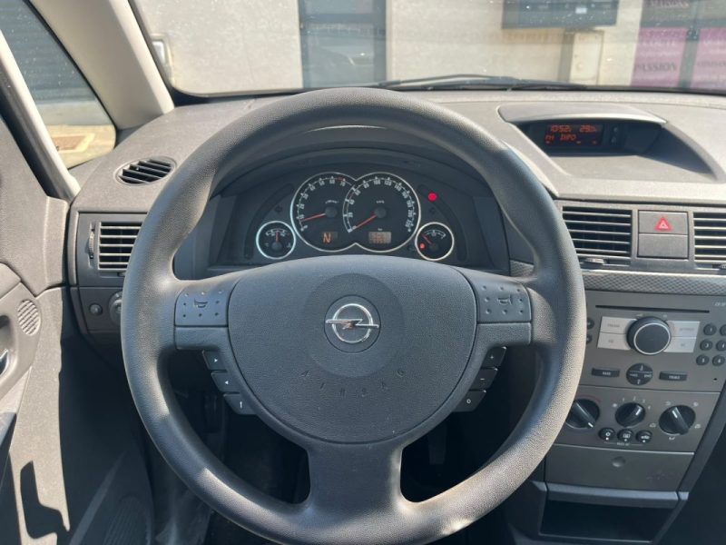 Opel MERIVA Business 1.6-16V 105ch business boîte automatique 