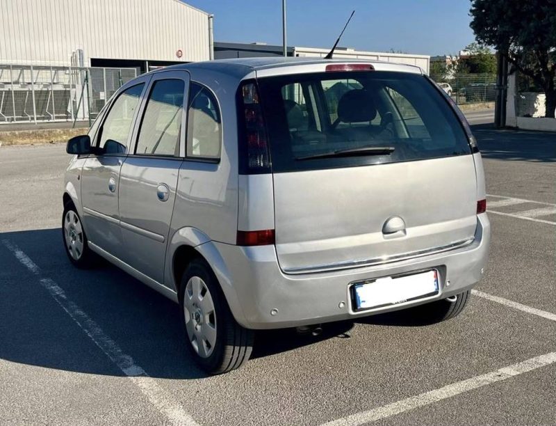 Opel MERIVA Business 1.6-16V 105ch business boîte automatique 