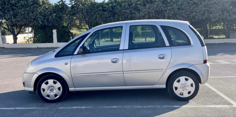Opel MERIVA Business 1.6-16V 105ch business boîte automatique 