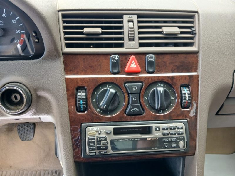MERCEDES C200 2.0i  136 CV   CLASSIC 1996