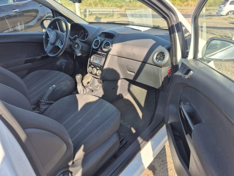 OPEL Corsa D 3 portes Phase 2 1.4 i Turbo ecoFLEX S&S 120 cv