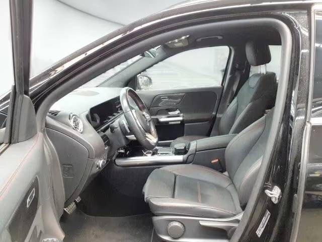 MERCEDES GLA 220D AMG LINE ATTELAGE 
