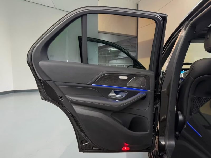 MERCEDES GLE 400D AMG LINE PANO ATTELAGE 