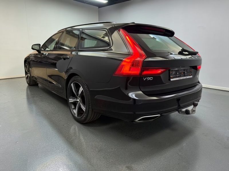 VOLVO V90 T8 PLUG-IN R-DESIGN AWD PANO ATTELAGE 