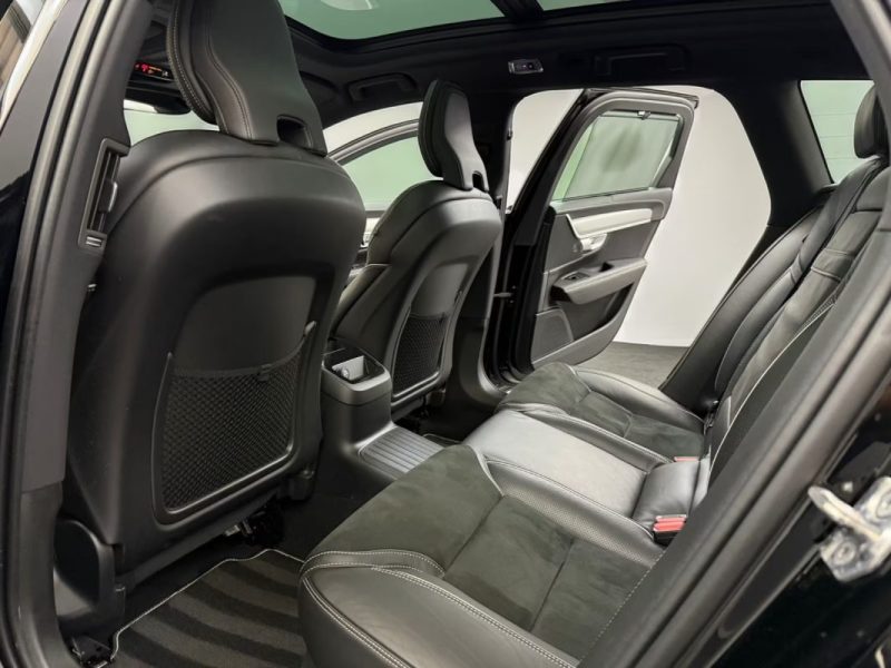 VOLVO V90 T8 PLUG-IN R-DESIGN AWD PANO ATTELAGE 