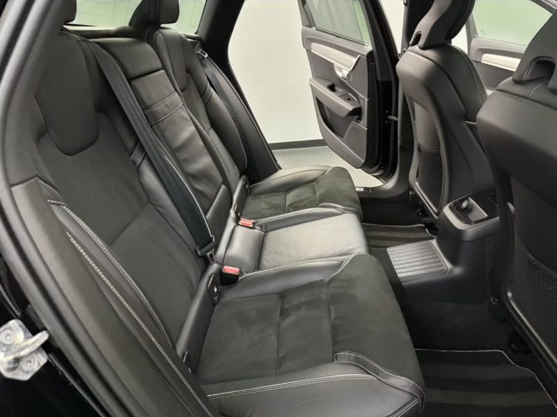 VOLVO V90 T8 PLUG-IN R-DESIGN AWD PANO ATTELAGE 