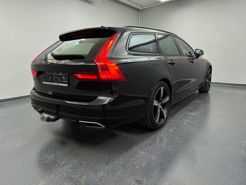 VOLVO V90 T8 PLUG-IN R-DESIGN AWD PANO ATTELAGE 