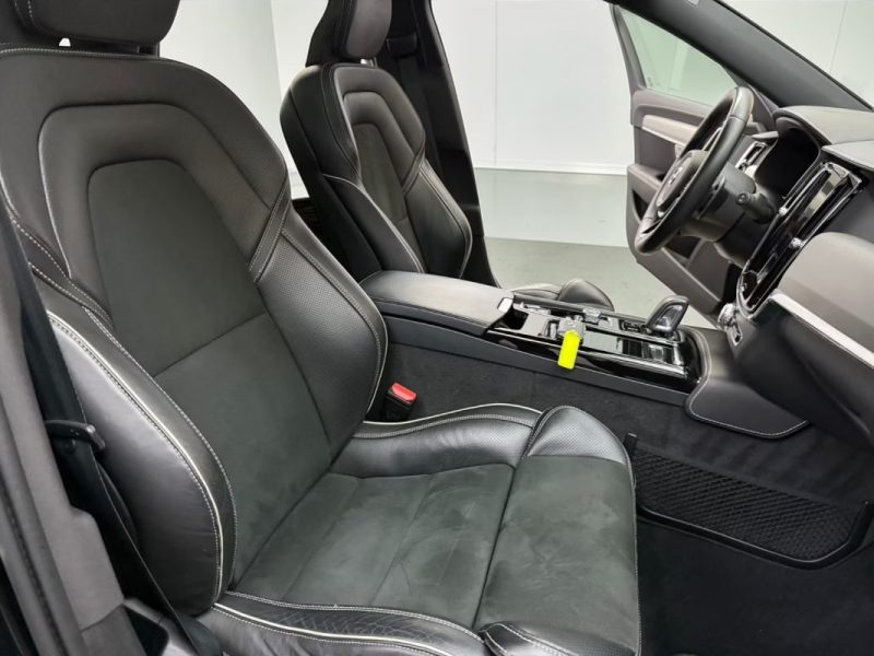 VOLVO V90 T8 PLUG-IN R-DESIGN AWD PANO ATTELAGE 