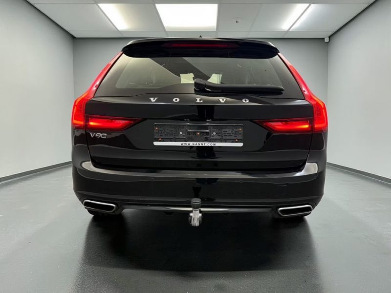VOLVO V90 T8 PLUG-IN R-DESIGN AWD PANO ATTELAGE 
