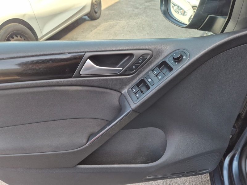 GOLF 1.6 TFI 105 CONFORTLINE 