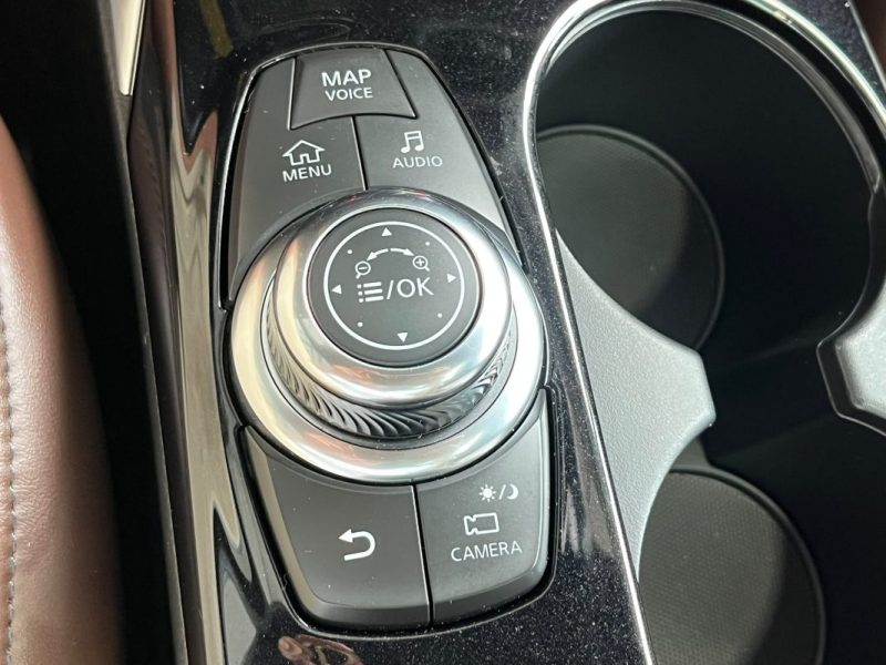 🚗 INFINITI Q30 2.0 170ch ⚙️ ☀️ Toit panoramique ♨️ Sièges chauffants