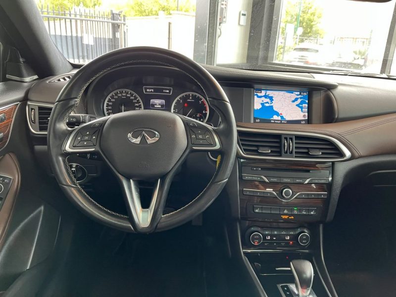 🚗 INFINITI Q30 2.0 170ch ⚙️ ☀️ Toit panoramique ♨️ Sièges chauffants