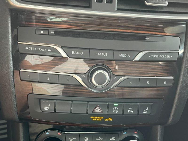 🚗 INFINITI Q30 2.0 170ch ⚙️ ☀️ Toit panoramique ♨️ Sièges chauffants