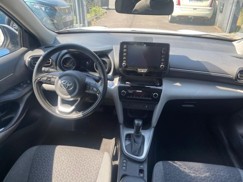 TOYOTA YARIS 116H DYNAMIC 2022