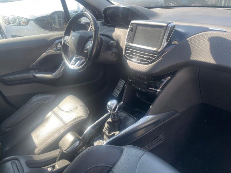 PEUGEOT 2008 I (CU_) 1.6 BLUEHDI 120 2015