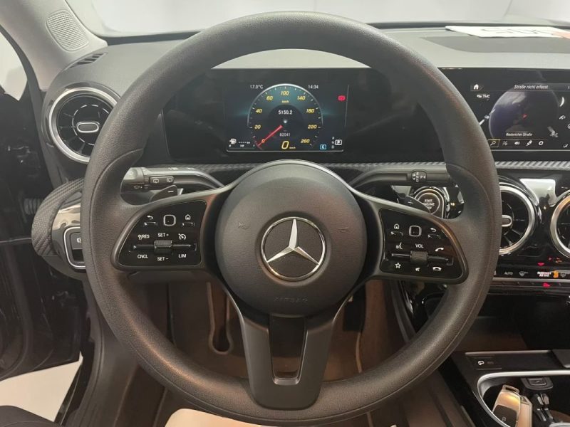 MERCEDES CLASSE A 180D CUIR 1 MAIN MUBX 
