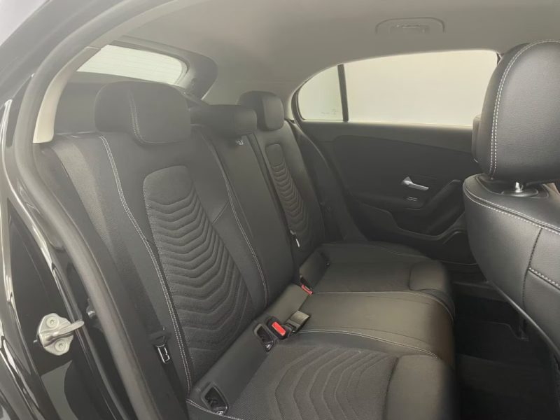 MERCEDES CLASSE A 180D CUIR 1 MAIN MUBX 