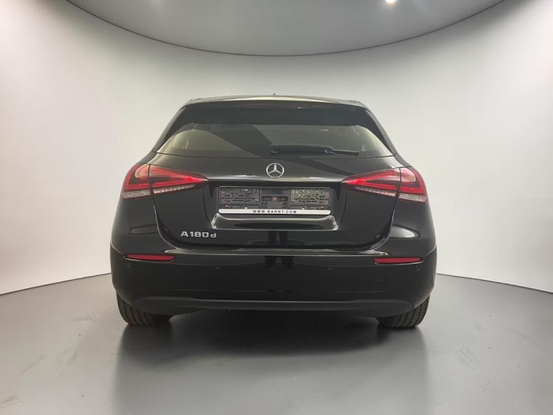 MERCEDES CLASSE A 180D CUIR 1 MAIN MUBX 