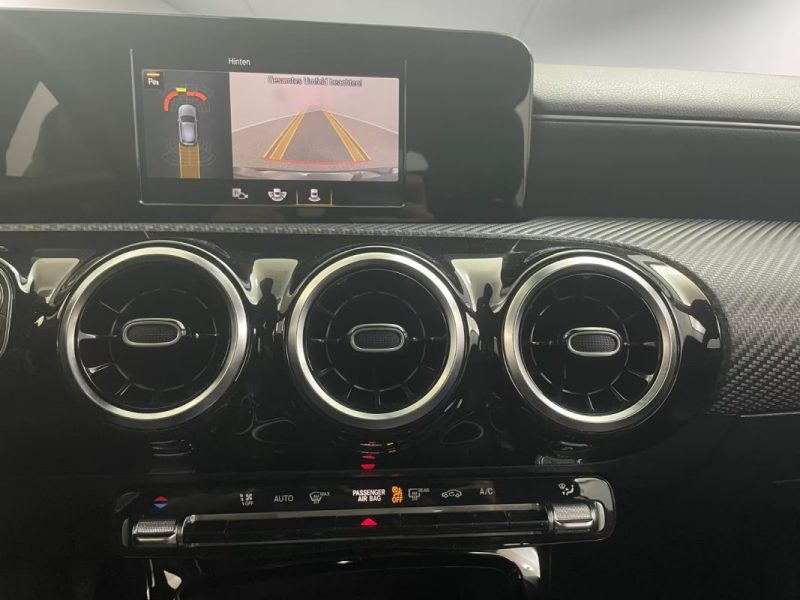 MERCEDES CLASSE A 180D CUIR 1 MAIN MUBX 