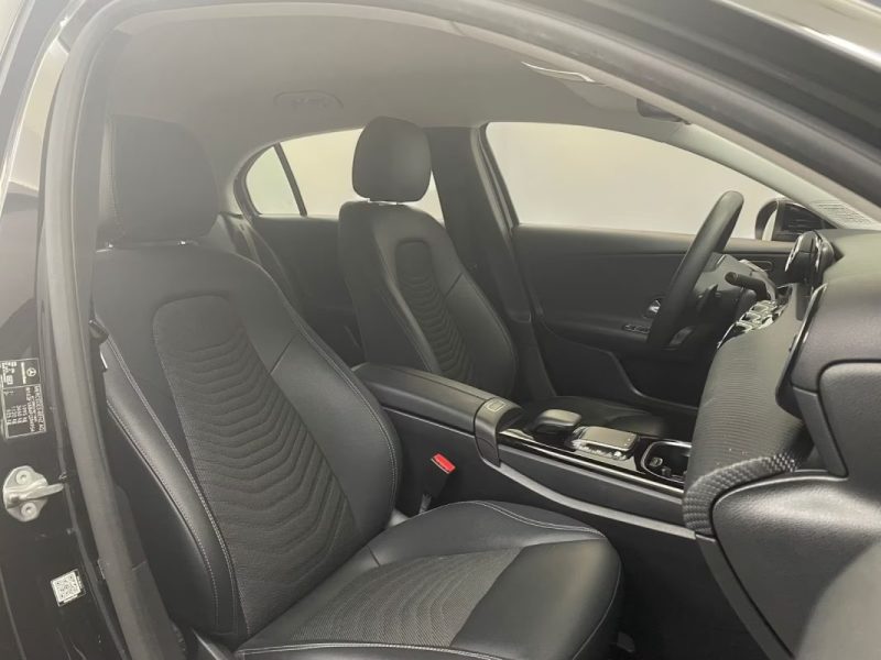 MERCEDES CLASSE A 180D CUIR 1 MAIN MUBX 