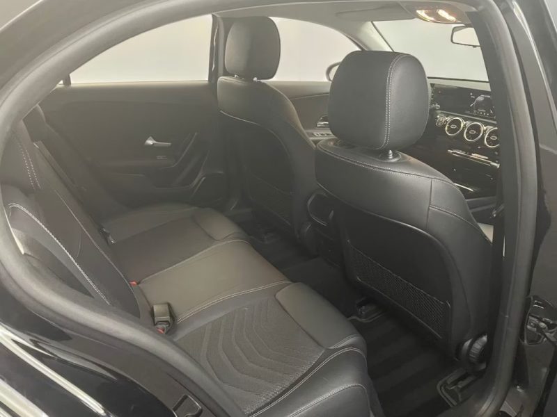 MERCEDES CLASSE A 180D CUIR 1 MAIN MUBX 