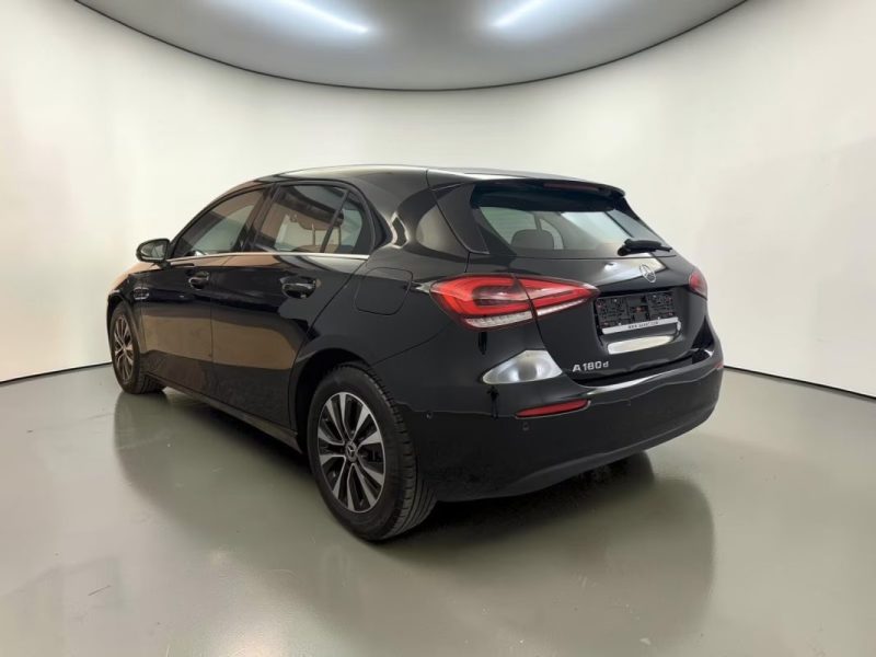 MERCEDES CLASSE A 180D CUIR PREMIERE MAIN 