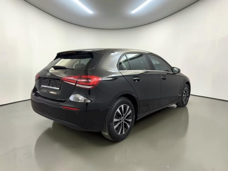 MERCEDES CLASSE A 180D CUIR PREMIERE MAIN 