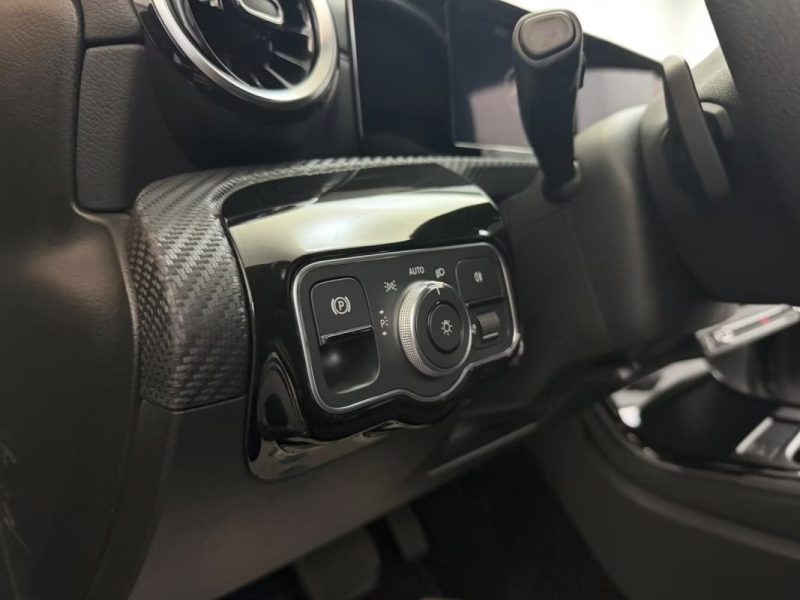 MERCEDES CLASSE A 180D CUIR PREMIERE MAIN 