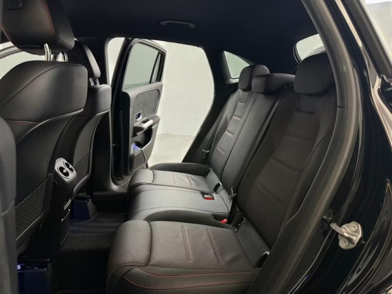 MERCEDES GLA  250 4MATIC EDITION 1 AMG LINE