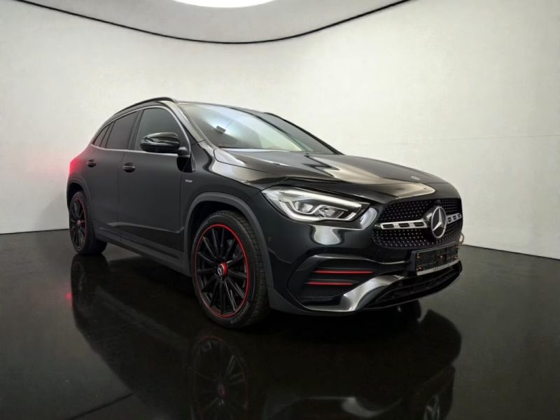 MERCEDES GLA  250 4MATIC EDITION 1 AMG LINE