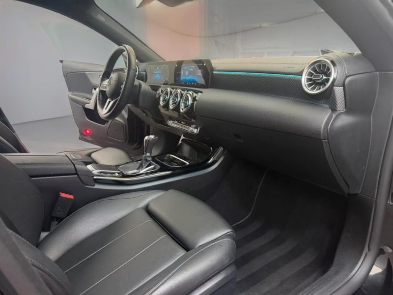 MERCEDES CLA COUPE 180 PROGRESSIVE TOIT PANO KEYLESS CAMERA RECUL 