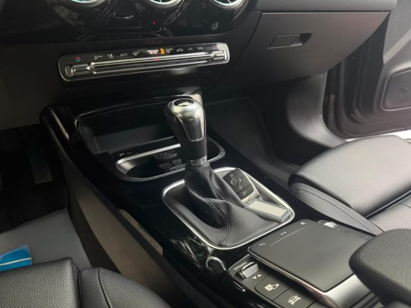 MERCEDES CLA COUPE 180 PROGRESSIVE TOIT PANO KEYLESS CAMERA RECUL 