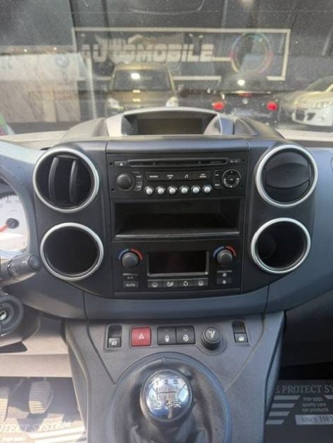 PEUGEOT PARTNER 1,6 HDI TENDANCE 2012 - 66 601Kms - Distrib ok - Premier Main -SUIVIT PEUGEOT