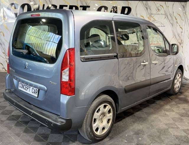 PEUGEOT PARTNER 1,6 HDI TENDANCE 2012 - 66 601Kms - Distrib ok - Premier Main -SUIVIT PEUGEOT