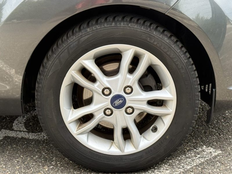FORD FIESTA 1.0l 100ch Trend 1ére Main Garantie 6 Mois