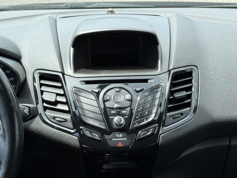 FORD FIESTA 1.0l 100ch Trend 1ére Main Garantie 6 Mois