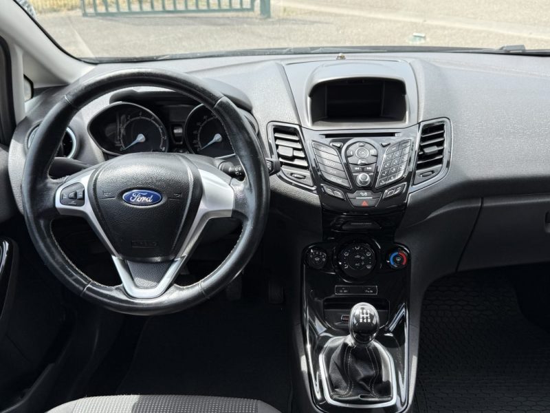 FORD FIESTA 1.0l 100ch Trend 1ére Main Garantie 6 Mois