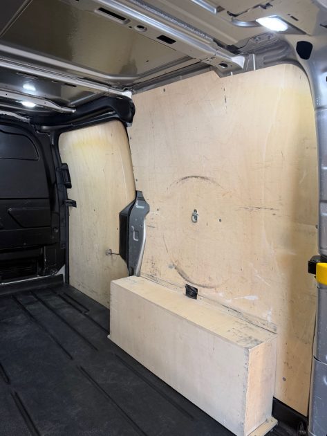 MAGNIFIQUE FORD TRANSIT CUSTOM  2.0 TDCI 130 CH (TVA RÉCUPÉRABLE CAMÉRA DE RECUL ATTELAGE) ⭐️⭐️⭐️⭐️⭐