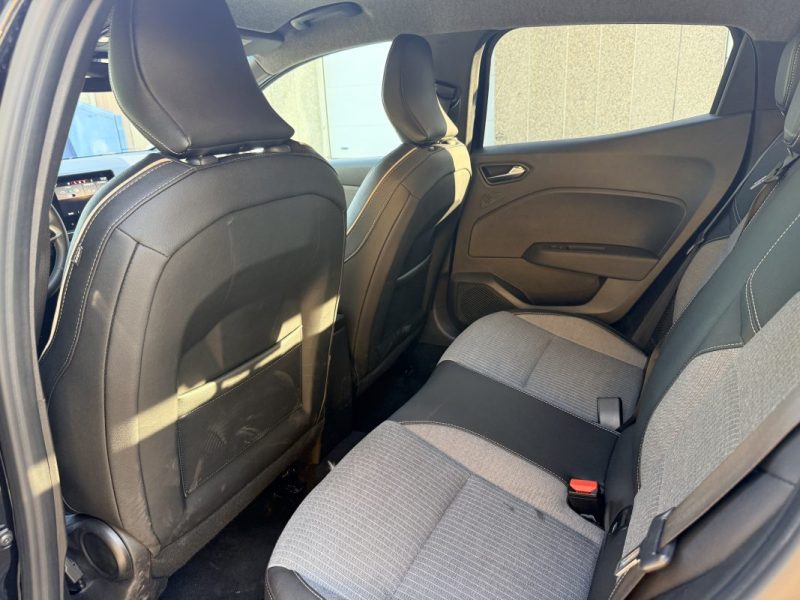 RENAULT CLIO 1.6 E-TECH 145 TECHNO BOITE AUTO