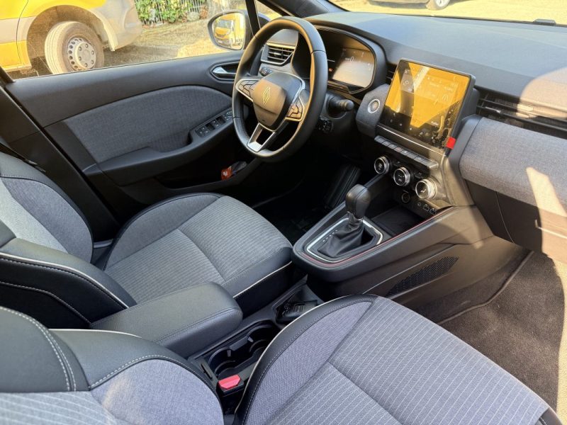 RENAULT CLIO 1.6 E-TECH 145 TECHNO BOITE AUTO