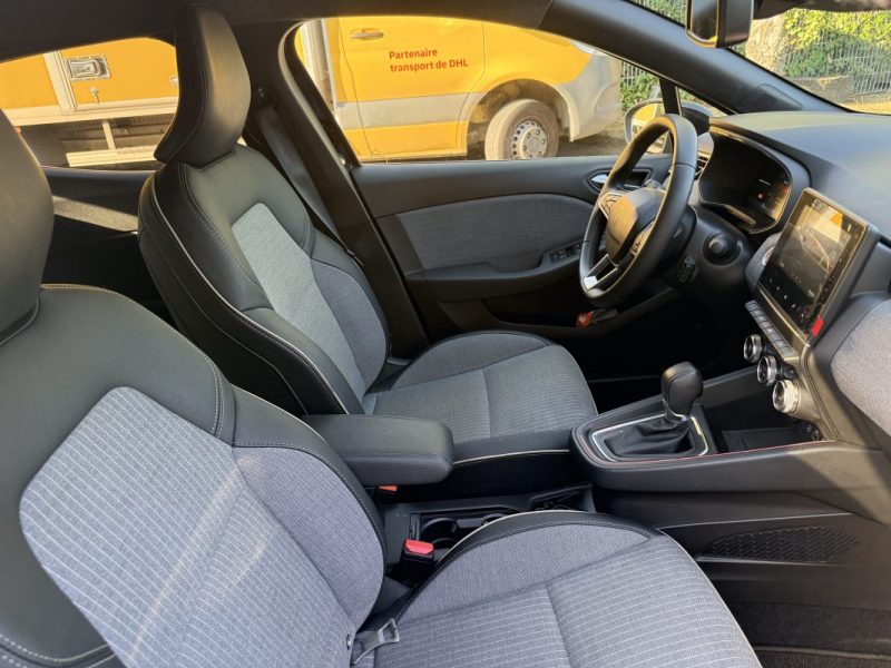 RENAULT CLIO 1.6 E-TECH 145 TECHNO BOITE AUTO