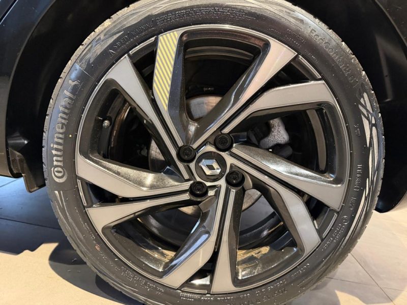 RENAULT  CLIO  E-TECH ENGINEERED FULL HYBRID 145 