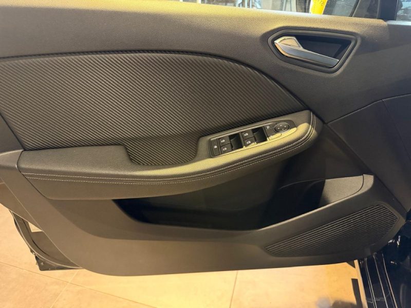 RENAULT  CLIO  E-TECH ENGINEERED FULL HYBRID 145 