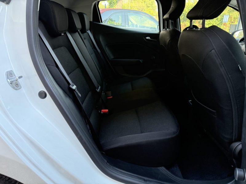 RENAULT CLIO V 1.6 E-TECH 140 ZEN 2021