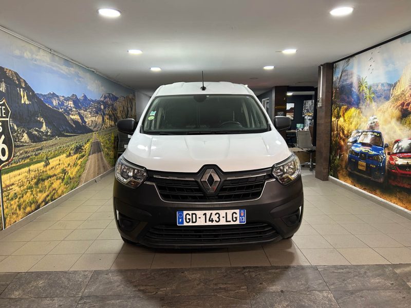 RENAULT EXPRESS VAN 1.5 BLUE DCI 95 ECO CONFORT 12/2021 PRIX HT : 8325 € PRIX TTC : 9990 €
