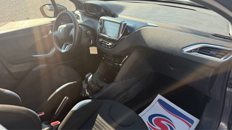 PEUGEOT 208 1.2 VTI 82 ALLURE 