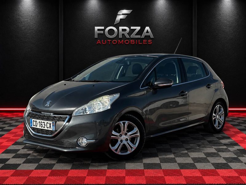 PEUGEOT 208 1.2 VTI 82 ALLURE 