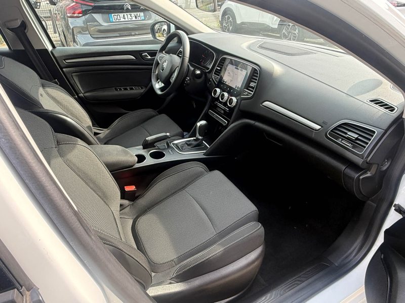 RENAULT MEGANE IV BlueDCI 115cv EVOLUTION EDC - AUTOMATIQUE - 2023