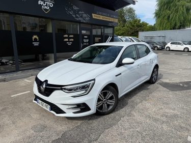 RENAULT MEGANE IV BlueDCI 115cv EVOLUTION EDC - AUTOMATIQUE - 2023
